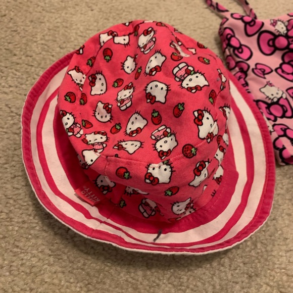 Sanrio Hello Kitty Swimsuit Tankini & Sunhat 2T - Picture 11 of 12